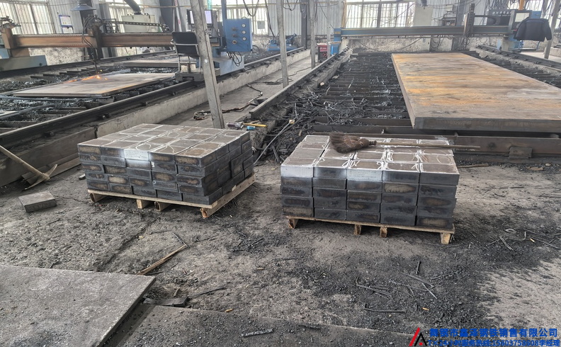 舞钢钢板异形件激光切割下料数控切割下料2642123.jpg